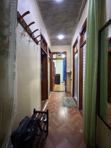 Uzunmüddətli kirayə evlər: 60 kv. m, 3 otaqlı, Su, Kanalizasiya, Kombi -da lalafo.az — 2 Uzunmüddətli kirayə evlər: 60 kv. m, 3 otaqlı, Su, Kanalizasiya, Kombi — 2