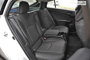 prius 30: Toyota Prius: 2017 г., 1.8 л, Автомат, Гибрид, Хэтчбэк — 9