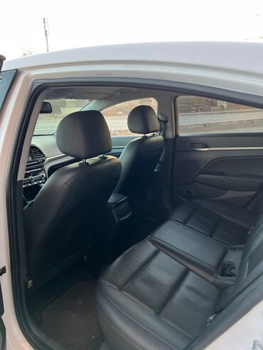 Hyundai: Hyundai Avante: 2019 г., 1.6 л, Автомат, Бензин, Седан — 7