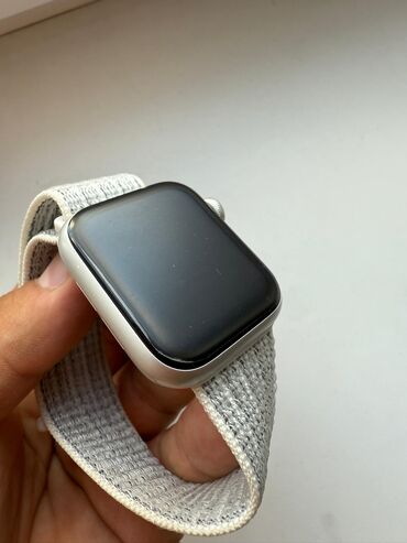 Apple Watch: Продаю Apple Watch se2 40мм В отличном состоянии в комплекте шнур