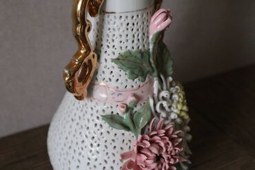 Вазы: Винтажная китайская ваза (советского периода) прорезной фарфор Высота — 14