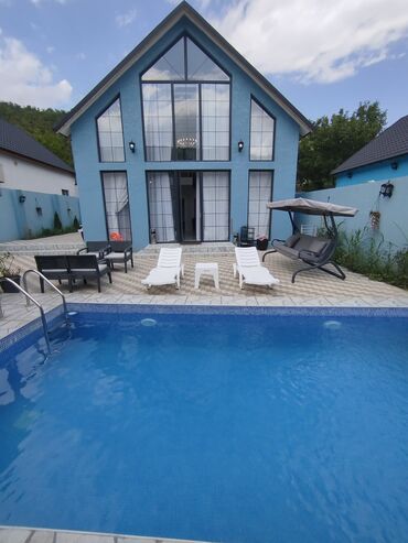 Günlük kirayə evlər: Qubada İcarəyə verilir müasir həyət evi – şəxsi hovuzlu - İki — 1