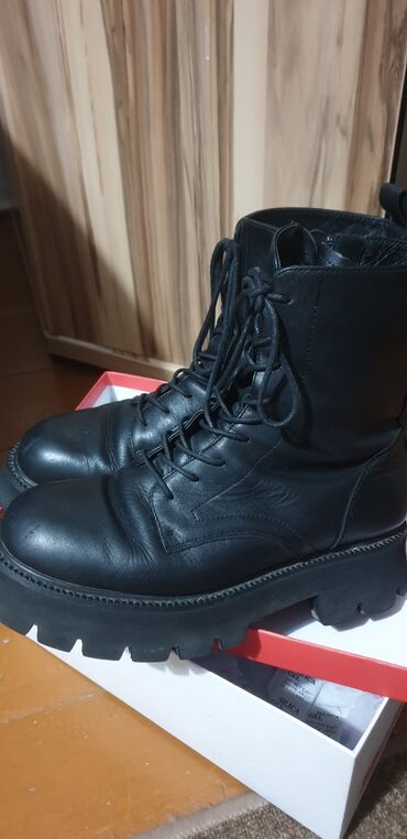 зимный обувь: Ботинки PAZOLINI женские, черные, на шнуровке. - Верх: натуральная