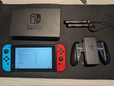 Nintendo Switch: Продаю нинтендо свитч первой ревизии, полный комплект, не прошитый
