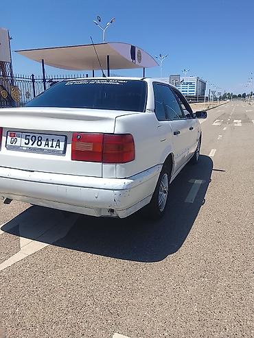 Volkswagen Passat: 1994 г., 1.8 л, Кол менен иштөөчү, Бензин, Седан — 4