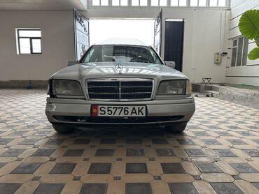 капот на одисей: Mercedes-Benz C-Class: 1995 г.