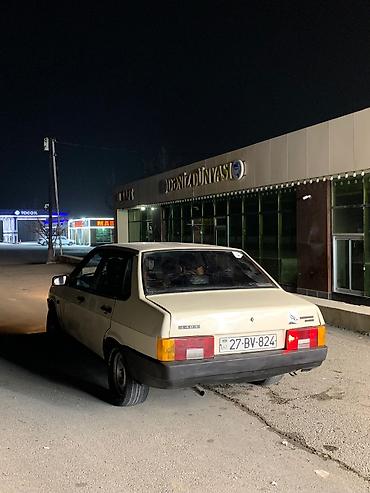 VAZ (LADA): Lada Samara (VAZ-2109) hetçbek - Kuzov: 5 qapılı hetçbek, ağ rəng — 7