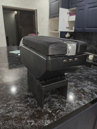 port baqaj: Universal avtomobil orta konsolu/dirsəkaltı (armrest) - Material — 6