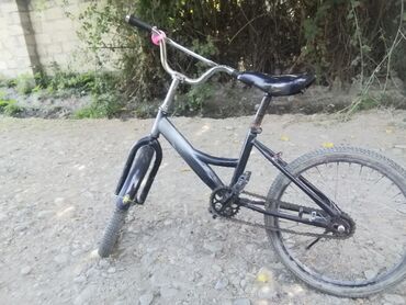 2ci sinif informatika: Şəhər və kənd yolları üçün sadə mexanizmlı velosiped - Rəng: qara -