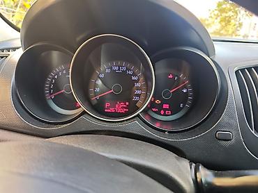 Kia: Kia Cerato: 1.6 l | 2011 il — 9