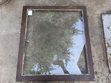 Prozori: Tri prozora bez okvira različitih dimenzija: 1: 65x52,5cm, 2: 67x62cm — 12