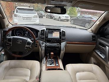 Toyota: Toyota Land Cruiser: 2012 г., 5.7 л, Автомат, Бензин, Внедорожник — 2