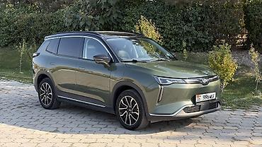 автомобиль ли: Weltmeister W6, 2021 г., 107000 км, Передний, В наличии — 1