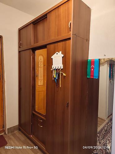 dolab isləmis: Dolab. Satılır 110 azn. 230*130 ölçüsündə. Ünvan Əhmədli(SemaG) — 1
