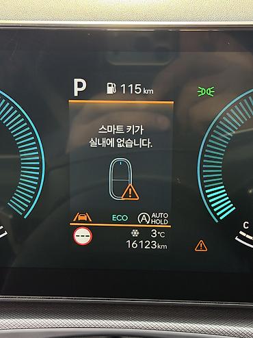 Hyundai: Hyundai Santa Fe: 2025 г., 2.5 л, Вариатор, Бензин, Кроссовер — 9