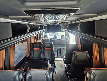 Пассажирский бус на заказ: VIP салон 
Бус на заказ — 12