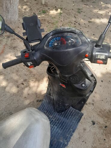 авто шлем: 150 см3, 1000 км