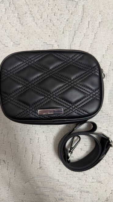 кожанный браслет: Белге такчу сумка, бананка, Колдонулган, Материалы: Нукура булгаары, Аялдарга