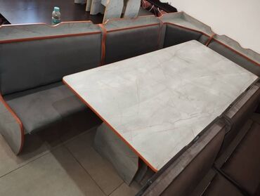 уголок и стол: Комплект стол и стулья Кухонный, Новый