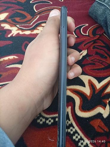 redmi 3 s: Xiaomi rəng - Qara, 
 İki sim kartlı — 3