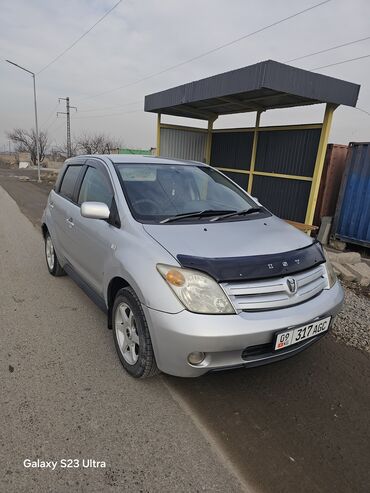 Toyota: Toyota ist: 2003 г., 1.5 л, Автомат, Бензин, Хэтчбэк