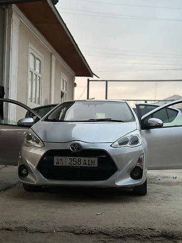 авто чанган: Toyota Aqua: 2016 г., 1.5 л, Вариатор, Гибрид, Хетчбек — 2