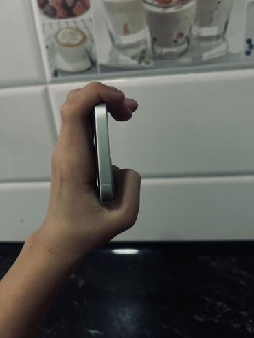 Apple iPhone: IPhone 12 mini, Б/у, 128 ГБ, Зеленый, Чехол, 82 % — 6