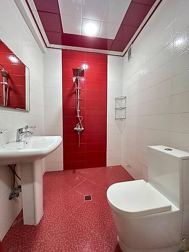 nerj cən satilir: 9-cu mikrorayon, 3 otaqlı, Yeni tikili, m. Memar Əcəmi, 85 kv. m — 6