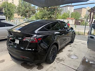 small car: Tesla Model Y: 2023 г., 0.1 л, Автомат, Электромобиль, Кроссовер — 8
