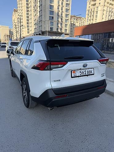 200: Toyota RAV4: 2022 г., 2.5 л, Автомат, Гибрид, Кроссовер — 9