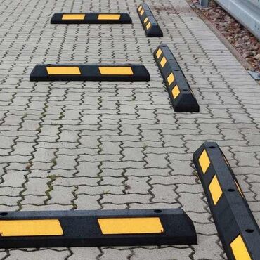 Ostali građevinski materiali: Parking stoper dužine 85cm Širine 15cm Visine 10 cm Zaštitite svoj