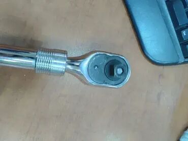 Ključevi: Krckalica 1/2 teleskop 1.800 din — 1