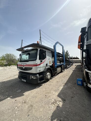 грузовой полуприцеп: Тягач, Renault, 2014 г., Трал