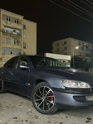 sedan maşınlar: Opel Omega: 2 l | 1996 il 454000 km Sedan