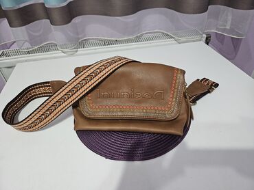 satovi novi sad: Shoulder bag, Desigual