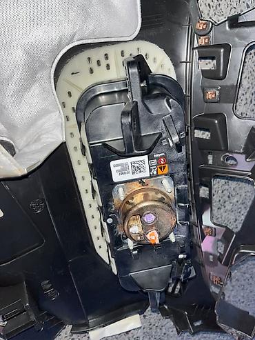 sernisin qazel: Chevrolet malibu ön panel, şiti, tarpeti. airbag atıb cızığı yoxdu — 9