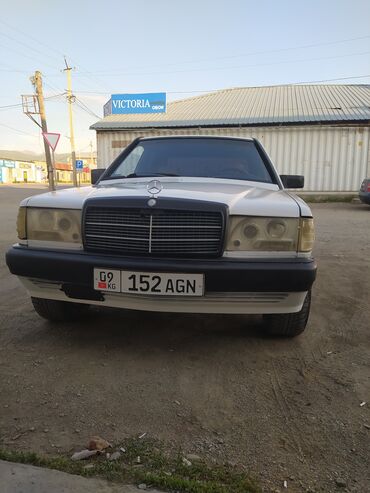 срочно продать машину: Mercedes-Benz 190: 1983 г., 2 л, Механика, Бензин, Седан