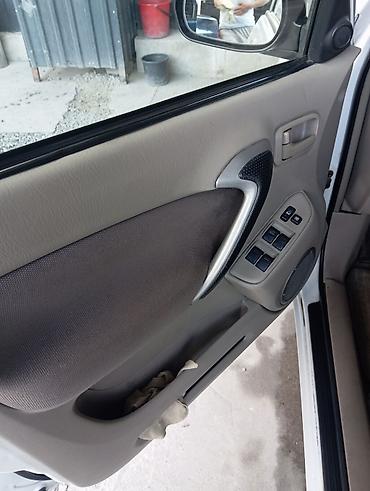 коробка рав 4: Toyota RAV4: 2002 г., Автомат, Бензин, Кроссовер — 1