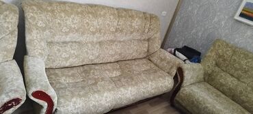 продаю кресло диван: Срочно продаю! Комплект из 4. 2 Дивана и 2 кресла