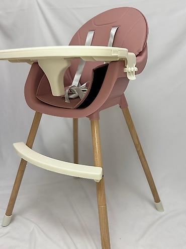 Стульчики для кормления: Продаются новые стульчики для кормления. Стильные и удобные . Съемный — 25
