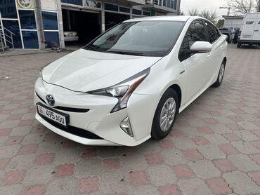 Toyota Prius: 2018 г., 1.8 л, Автомат, Гибрид, Хэтчбэк