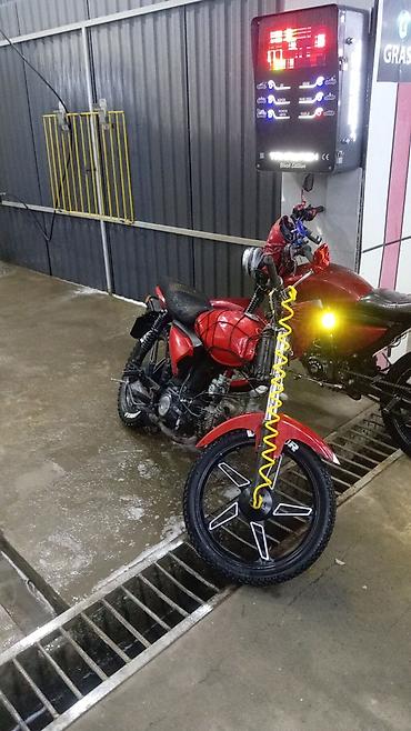 Мотоциклы: Qırmızı rəngli şəhər tipli motosiklet Texniki xüsusiyyətlər və — 4