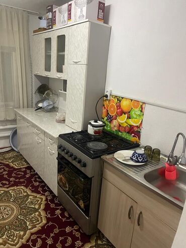 продаю дом баят базар: Үй, 55 кв. м, 3 бөлмө, Менчик ээси, Эски ремонт