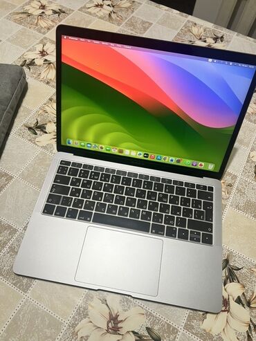 купить видеокарту gtx 1630: Ноутбук, Apple, 8 ГБ ОЗУ, Intel Core i5, 13.3 ", Для несложных задач, память SSD