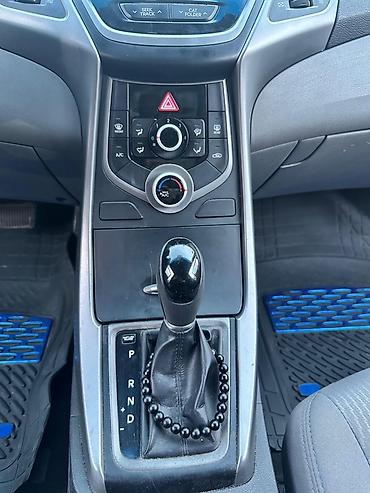 sprinter satisi: Hyundai Elantra: 1.8 l | 2015 il Sedan — 9