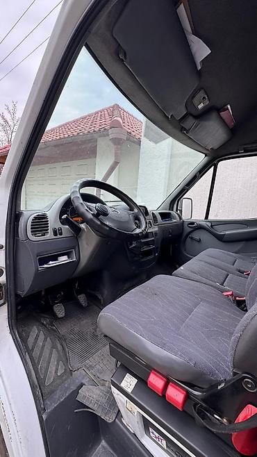 дворники спринтер: Mercedes-Benz Sprinter, белый фургон с высоким крышей и длинной базой — 7