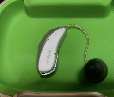 подростковый спортивный костюм: Продается Слуховой аппарат Phonak в компактном корпусе серебристого
