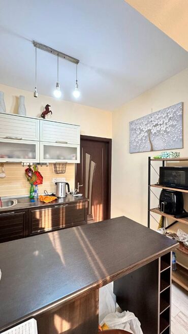 Köhnə tikili: Bakı, Yasamal, 3 otaqlı, Köhnə tikili, 100 kv. m -da lalafo.az — 7 Köhnə tikili: Bakı, Yasamal, 3 otaqlı, Köhnə tikili, 100 kv. m — 7