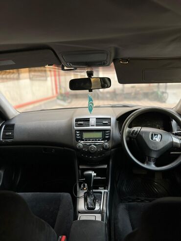 авто машина сатылат: Honda Accord: 2003 г., 2 л, Автоматические, Бензин, Седан