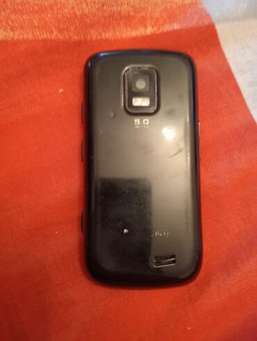 Samsung: Biri 10 AZN — 5